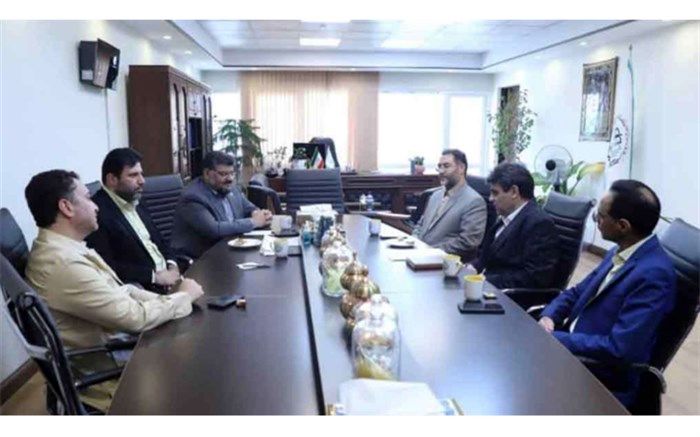 ارائه رایگان آموزش‌های حقوق شهروندی به دانش‌آموزان وخدمات حقوقی به فرهنگیان در مدارس