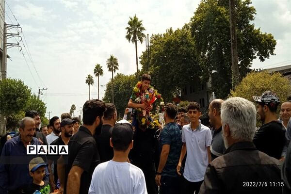 استقبال مردم شهرستان نور از قهرمانان کشتی آزاد آسیا