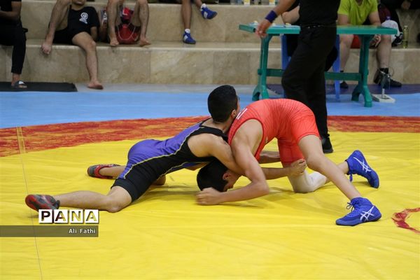 مسابقات لیگ کشتی آزاد دانش‌آموزی استان خوزستان در امیدیه
