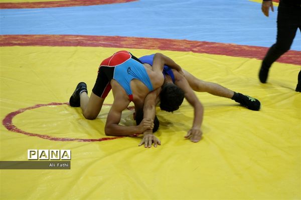 مسابقات لیگ کشتی آزاد دانش‌آموزی استان خوزستان در امیدیه