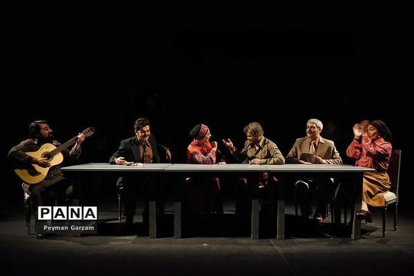 اجرای کنسرت نمایش «کافه لکانطه» در پردیس تئاتر شهرزاد