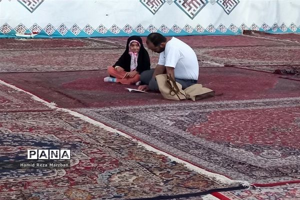 دعای روز عرفه درمصلی شهرستان اسلامشهر