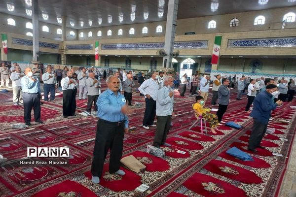 دعای روز عرفه درمصلی شهرستان اسلامشهر