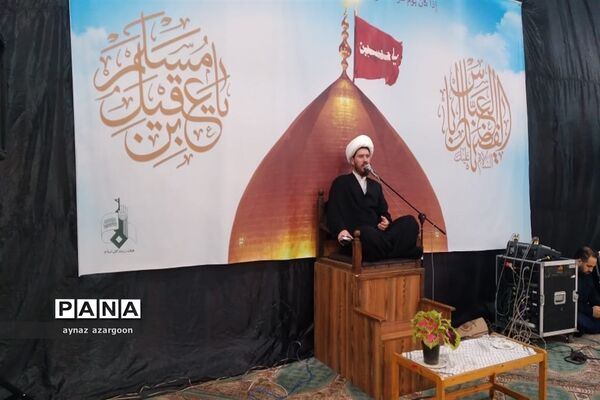 مراسم پرفیض دعای عرفه در قائمشهر