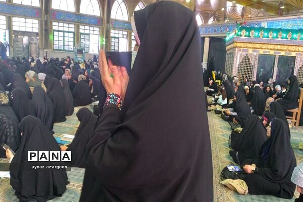 مراسم پرفیض دعای عرفه در قائمشهر