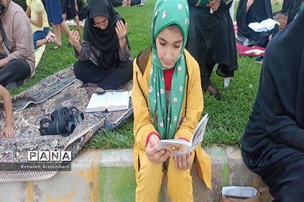 طنین دلنواز عرفه در آباده