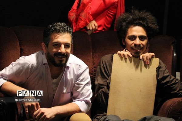 اجرای نمایش «بی‌نام» در تماشاخانه سیمرغ