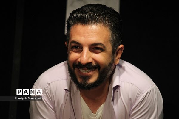 اجرای نمایش «بی‌نام» در تماشاخانه سیمرغ