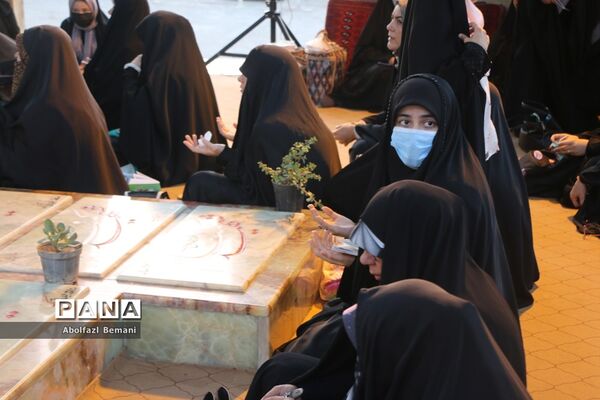 مراسم دعای عرفه در کوه خضر نبی قم-1