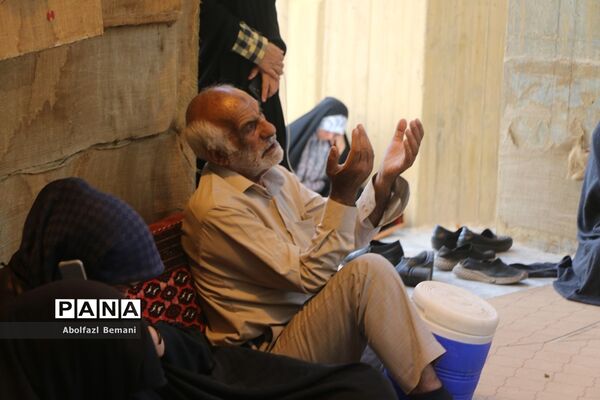مراسم دعای عرفه در کوه خضر نبی قم-1