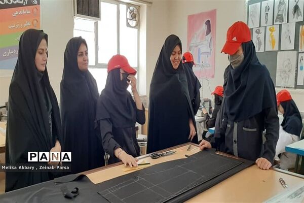 کارورزی دانش‌آموزان هنرستانی در محیط امن مدرسه