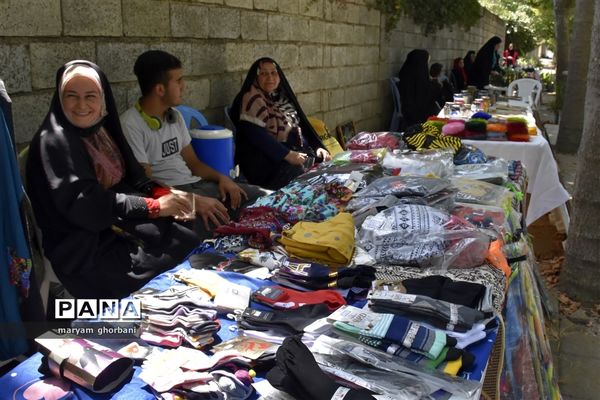 نمایشگاه دست سازه‌ها در بهنمیر