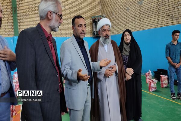 پویش «لبخند رضایت» در مدارس محروم شهرستان قرچک