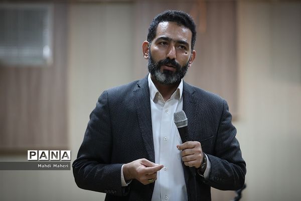 برگزاری کلاس‌ها و دوره‌های آموزشی ویژه دانش‌آموزان عشایر کشور در اردوگاه ثامن الحجج مشهد مقدس