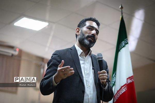 برگزاری کلاس‌ها و دوره‌های آموزشی ویژه دانش‌آموزان عشایر کشور در اردوگاه ثامن الحجج مشهد مقدس