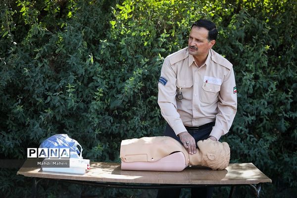 برگزاری کلاس‌ها و دوره‌های آموزشی ویژه دانش‌آموزان عشایر کشور در اردوگاه ثامن الحجج مشهد مقدس