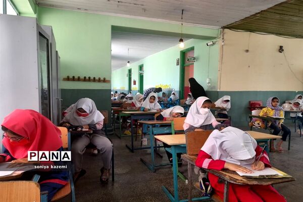 آزمون کتابخوانی دانش‌آموزی در ساری
