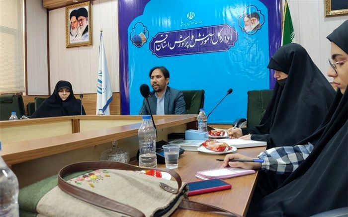 نشست «تربیت دخترانه» در آموزش و پرورش قم برگزار شد
