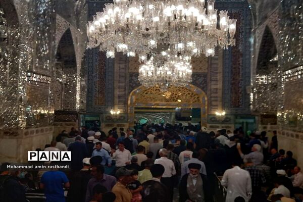 حال و هوای حرم رضوی از قربان تا غدیر