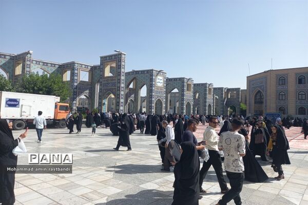 حال و هوای حرم رضوی از قربان تا غدیر