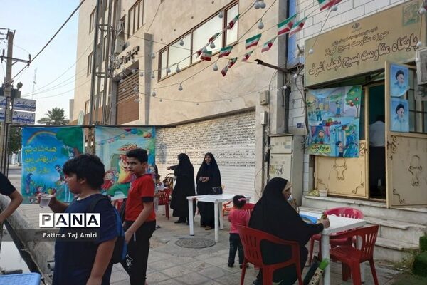 ایستگاه عیدانه نقاشی در بوشهر