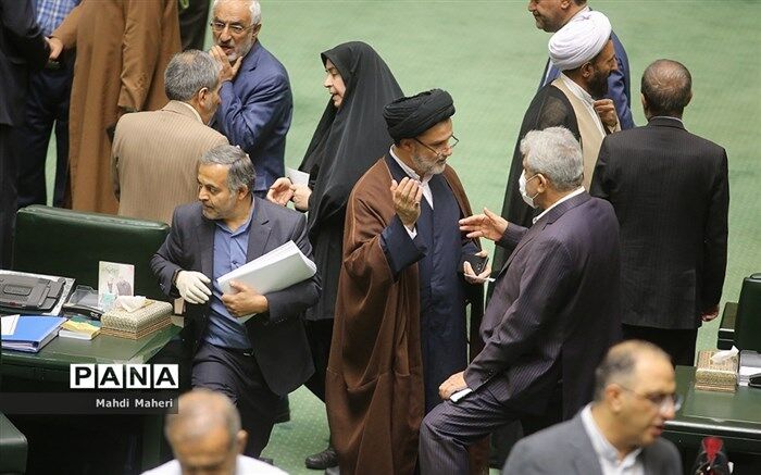 موافقت نمایندگان با لایحه حق تشکل و مذاکره دسته‌جمعی