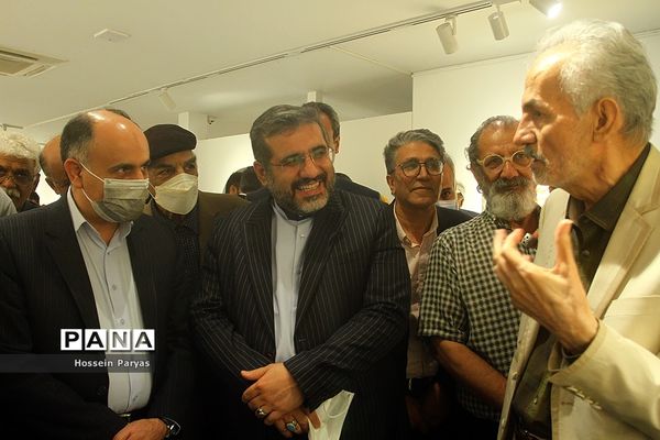 بازدید وزیر فرهنگ و ارشاد اسلامی از نمایشگاه خوشنویسی جلیل رسولی