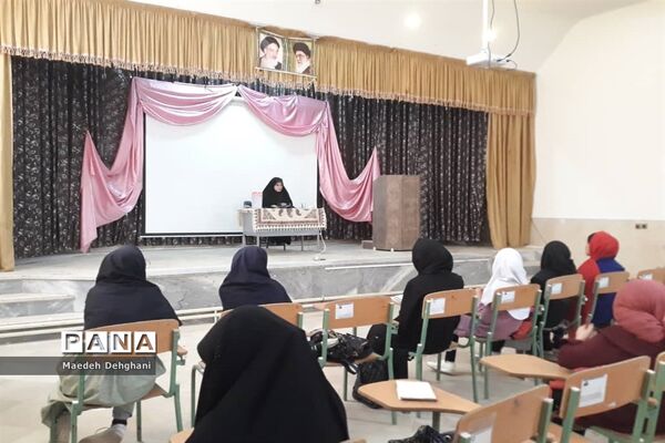 برگزاری دوره  تابستانی شهید‌آوینی در نایین