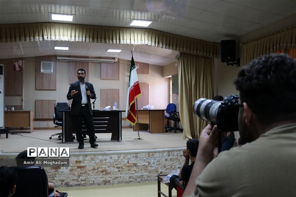 آموزش خبرنگاری به دانش آموزان عشایر کشور