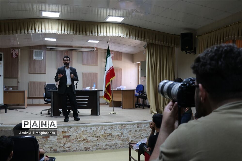 آموزش خبرنگاری به دانش آموزان عشایر کشور