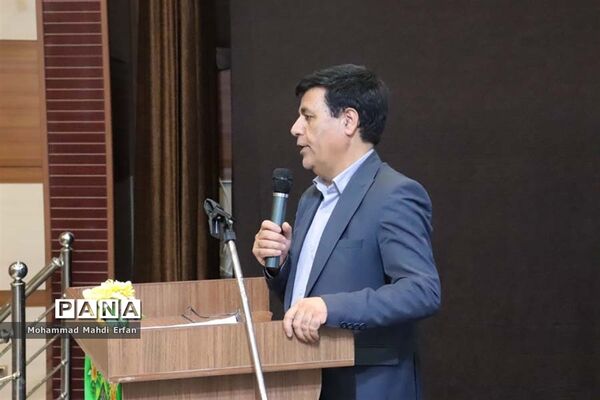 محفل انس با قرآن با عنوان آیه‌های غدیر در آباده