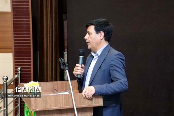 محفل انس با قرآن با عنوان آیه‌های غدیر در آباده