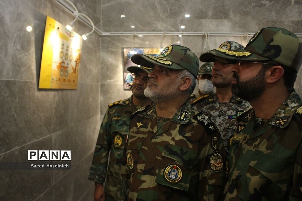 افتتاح نگارخانه مقاومت و برگزاری نشست تشریح یادواره شهدای ارتش در قم
