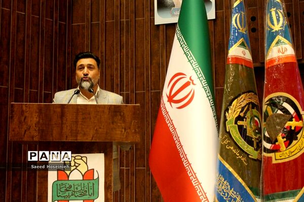 افتتاح نگارخانه مقاومت و برگزاری نشست تشریح یادواره شهدای ارتش در قم