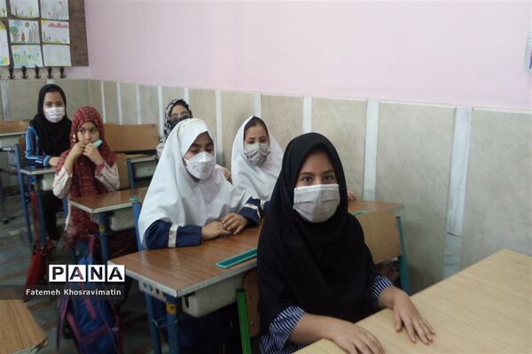 افتتاحیه پایگاه تابستانی مدرسه فروغ خدیجه (س) ناحیه ری یک