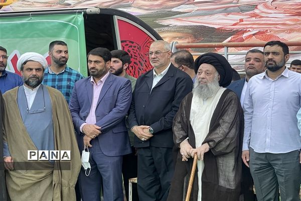 حضور پیشتازان ناحیه یک اهواز در اجرای سرود سلام فرمانده