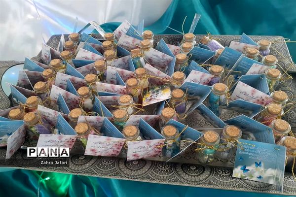 برگزاری مراسم جشن عید غدیر‌ در مدارس آباده
