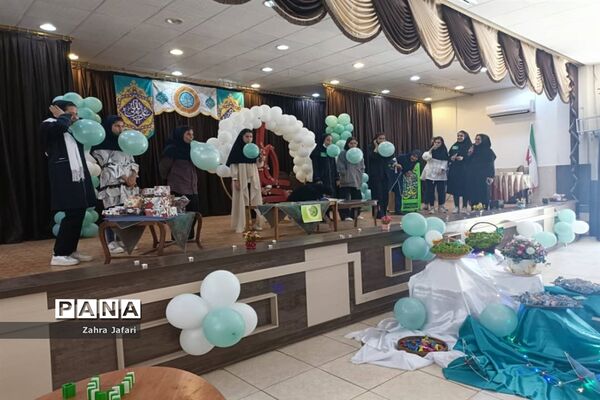 برگزاری مراسم جشن عید غدیر‌ در مدارس آباده
