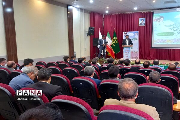 تجلیل از تولیدکنندگان بخش کشاورزی کاشمر و کوهسرخ