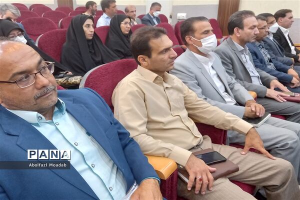 تجلیل از تولیدکنندگان بخش کشاورزی کاشمر و کوهسرخ
