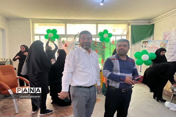 جشن‌ عید غدیر درآموزش و پرورش آبادان