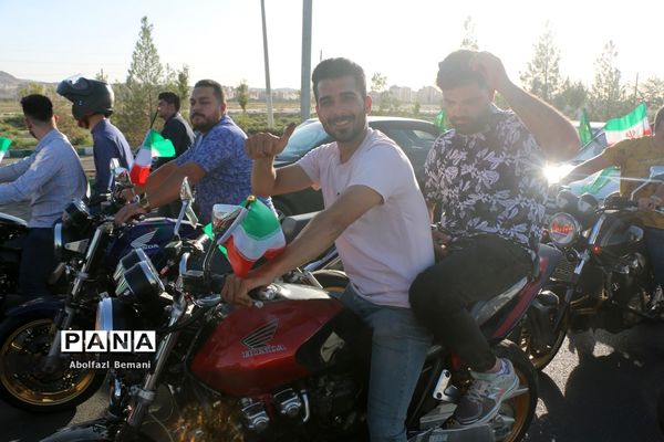 کاروان خودرویی عید غدیر در قم-1