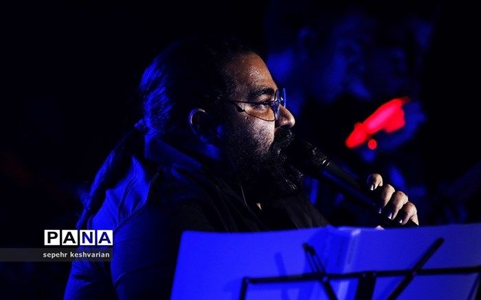 انتقاد رضا صادقی از بی‌توجهی برخی خوانندگان به مخاطبان