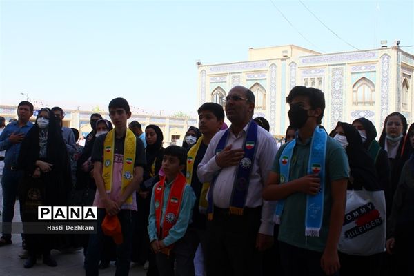 بازدید آیت‌آله دژکام، نماینده ولی فقیه در فارس و تولیت آستان شاهچراغ (ع) از موکب‌های سازمان دانش‌آموزی در حرم مطهر شاهچراغ (ع)