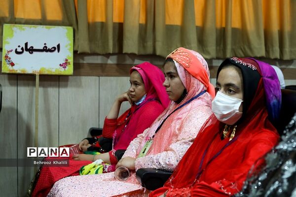 برگزاری کلاس‌ها و دوره‌های آموزشی ویژه دانش‌آموزان عشایر کشور در اردوگاه ثامن الحجج مشهد مقدس