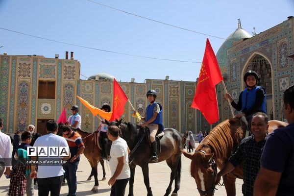 برپایی ۴ موکب توسط دانش‌آموزان پیشتاز سازمان دانش‌آموزی فارس در روز عید غدیر در حرم شاهچراغ (ع)