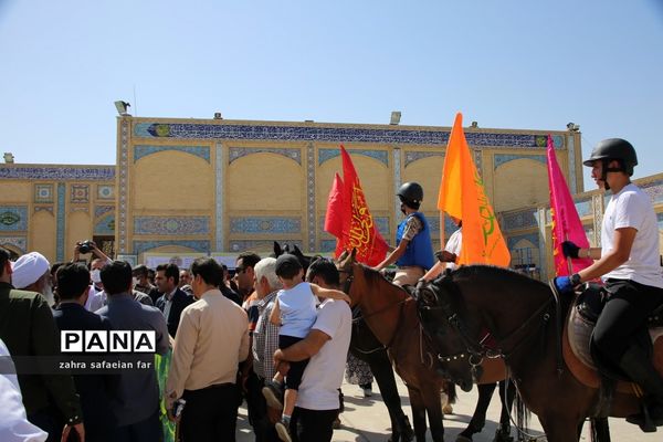 برپایی ۴ موکب توسط دانش‌آموزان پیشتاز سازمان دانش‌آموزی فارس در روز عید غدیر در حرم شاهچراغ (ع)
