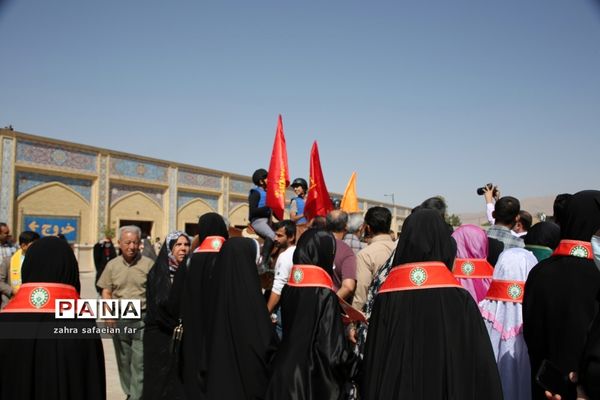 برپایی ۴ موکب توسط دانش‌آموزان پیشتاز سازمان دانش‌آموزی فارس در روز عید غدیر در حرم شاهچراغ (ع)