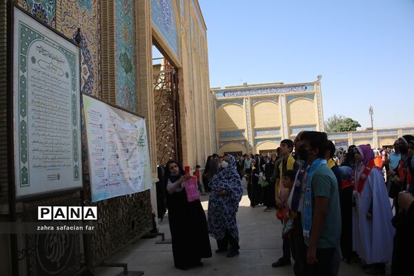 برپایی ۴ موکب توسط دانش‌آموزان پیشتاز سازمان دانش‌آموزی فارس در روز عید غدیر در حرم شاهچراغ (ع)