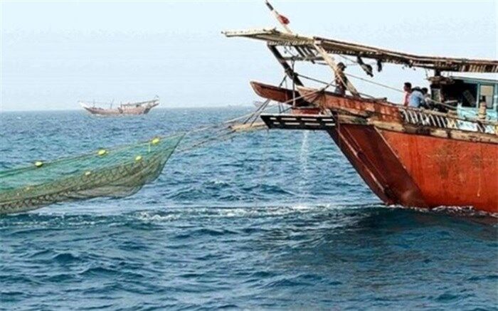 ممنوعیت تردد شناورها در کیش به دلیل وزش تند باد